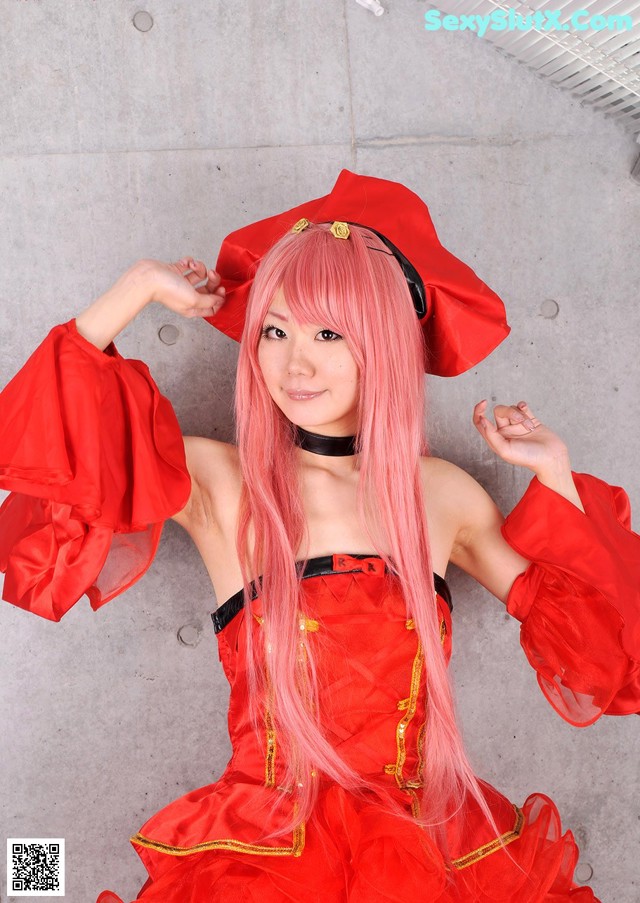 Sawa Korone - Exotic Motorcycle Video